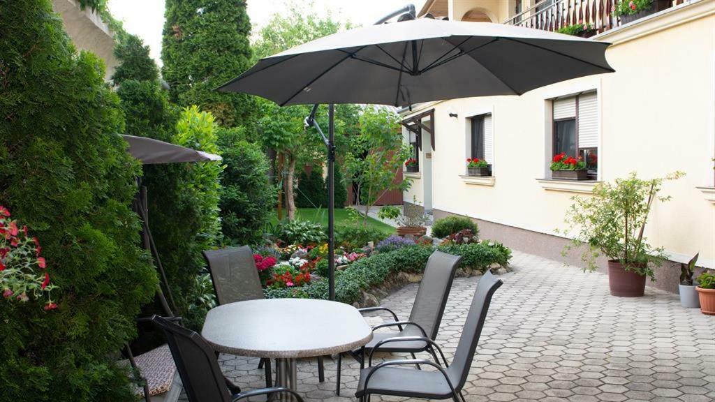 Blumenhof Wegleitner Hotel Illmitz Ngoại thất bức ảnh